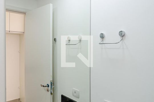 Banheiro Social de kitnet/studio para alugar com 1 quarto, 30m² em Saúde, São Paulo