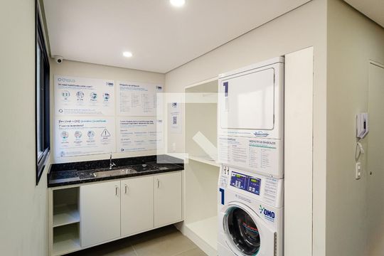 Lavanderia de kitnet/studio para alugar com 1 quarto, 30m² em Saúde, São Paulo