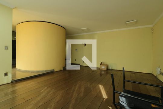 Sala de casa para alugar com 4 quartos, 320m² em Jardim, Santo André