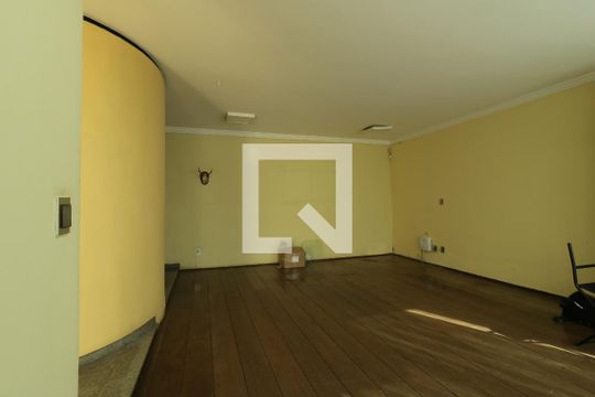 Sala de casa para alugar com 4 quartos, 320m² em Jardim, Santo André
