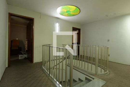Corredor dos quartos de casa para alugar com 4 quartos, 320m² em Jardim, Santo André