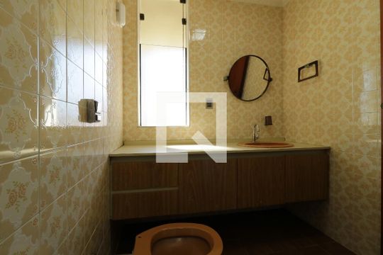 Banheiro de casa à venda com 4 quartos, 320m² em Jardim, Santo André