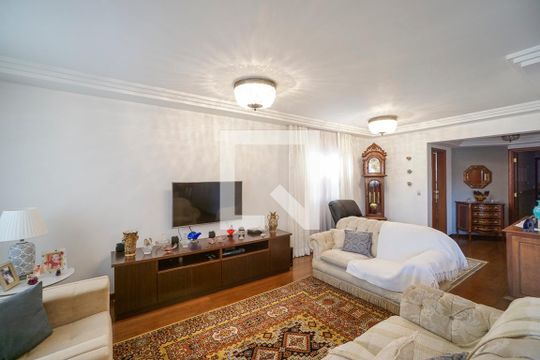 Sala de estar de apartamento à venda com 3 quartos, 200m² em Parque São Jorge, São Paulo