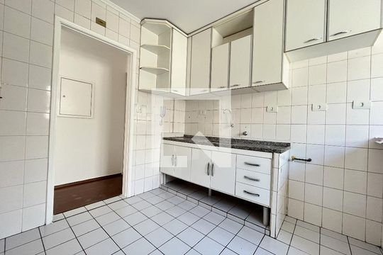 Cozinha  de apartamento à venda com 2 quartos, 60m² em Cidade Vargas, São Paulo