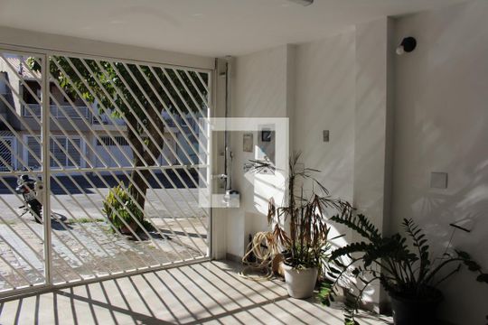 Garagem de casa à venda com 3 quartos, 298m² em Jardim Gabriela, Guarulhos