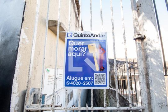Placa de casa para alugar com 1 quarto, 45m² em Km 18, Osasco