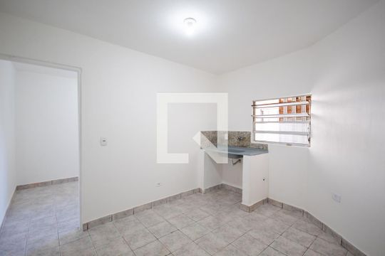 Cozinha de casa para alugar com 1 quarto, 45m² em Km 18, Osasco