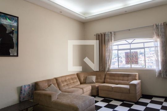 Casa à venda com 3 quartos, 170m² em Santa Monica, Belo Horizonte