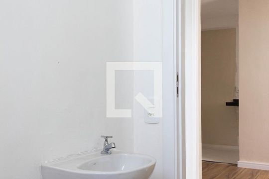 Banheiro de apartamento à venda com 2 quartos, 45m² em Jardim São Savério, São Paulo
