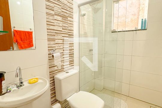 Banheiro de apartamento para alugar com 2 quartos, 72m² em Ingleses, Florianópolis