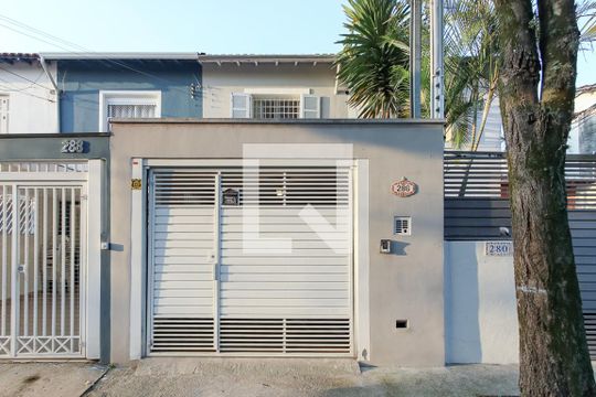 Fachada de casa à venda com 2 quartos, 120m² em Brooklin Paulista, São Paulo