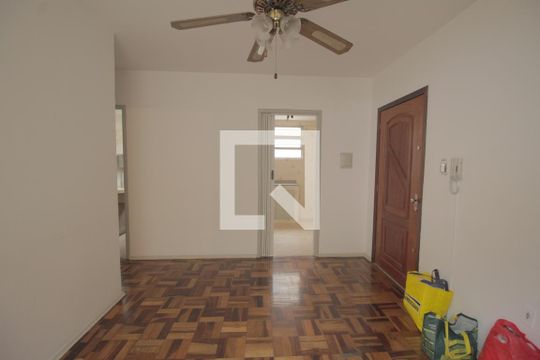 Sala de apartamento à venda com 2 quartos, 58m² em Higienópolis, Porto Alegre