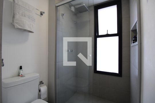 Banheiro  de kitnet/studio à venda com 1 quarto, 42m² em Perdizes, São Paulo