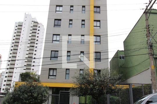 Fachada do condomínio  de kitnet/studio à venda com 1 quarto, 42m² em Perdizes, São Paulo