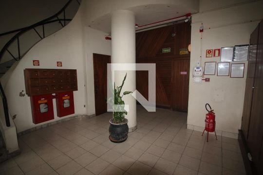 Hall de Entrada de apartamento à venda com 3 quartos, 88m² em Centro Histórico, Porto Alegre