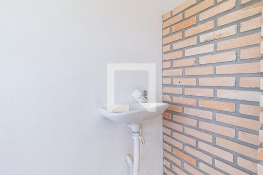 Banheiro de kitnet/studio à venda com 1 quarto, 60m² em Umuarama, Osasco