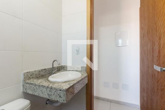 Banheiro  de apartamento para alugar com 1 quarto, 35m² em Penha de França, São Paulo