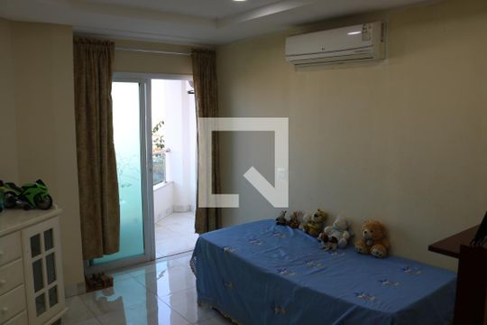 Suíte 2 de casa para alugar com 4 quartos, 650m² em Setor Gentil Meireles, Goiânia
