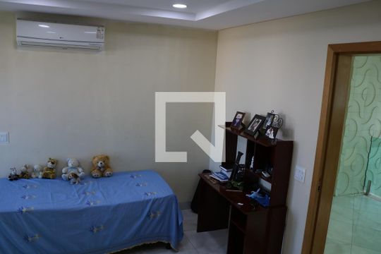 Suíte 2 de casa para alugar com 4 quartos, 650m² em Setor Gentil Meireles, Goiânia