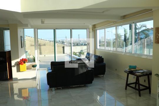 Casa para alugar com 4 quartos, 650m² em Setor Gentil Meireles, Goiânia