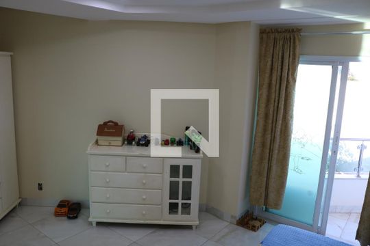 Suíte 2 de casa para alugar com 4 quartos, 650m² em Setor Gentil Meireles, Goiânia