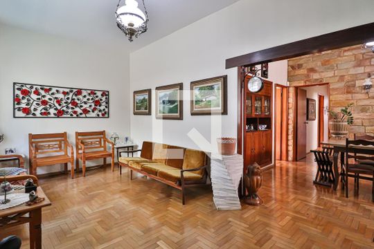 Sala de Estar de casa à venda com 4 quartos, 280m² em São Lucas, Belo Horizonte