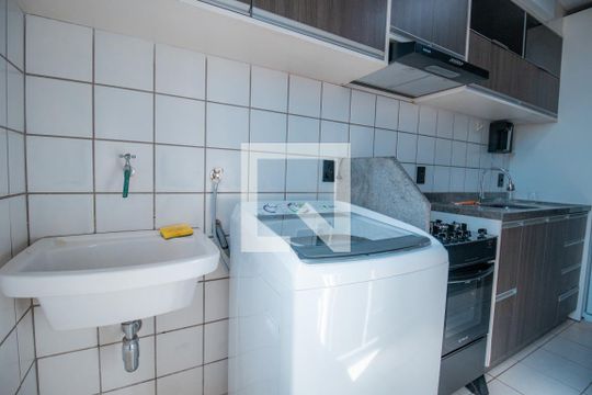 Área de Serviço e Cozinha de apartamento para alugar com 2 quartos, 55m² em Jardim Presidente, Goiânia