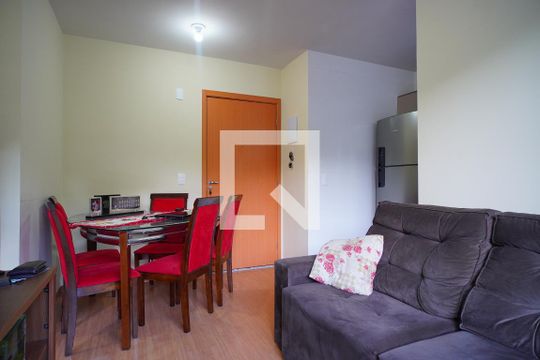 Sala de apartamento à venda com 2 quartos, 44m² em Rubem Berta, Porto Alegre