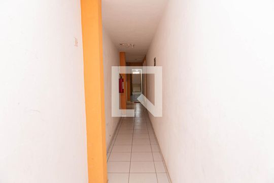 Área comum - corredor de kitnet/studio para alugar com 1 quarto, 40m² em São José, São Caetano do Sul
