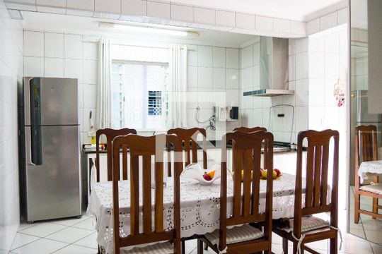 Cozinha Casa 1 de casa à venda com 5 quartos, 217m² em Jardim Ocara, Santo André