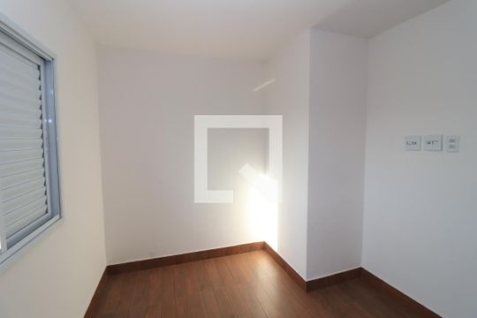 Quarto 1 de apartamento para alugar com 2 quartos, 75m² em Vila Aricanduva, São Paulo