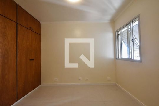 Quarto 01  de apartamento para alugar com 2 quartos, 68m² em Brooklin Novo, São Paulo