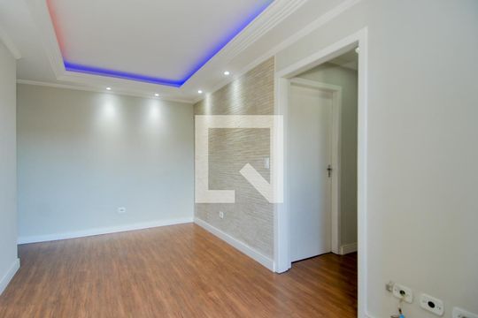 Sala de apartamento à venda com 2 quartos, 57m² em Jardim Iporanga, Guarulhos