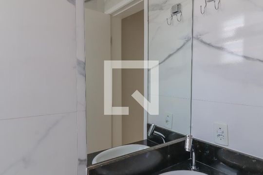 Banheiro de apartamento à venda com 2 quartos, 48m² em Recanto Quarto Centenario, Jundiaí