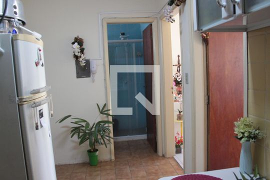 Cozinha de apartamento à venda com 1 quarto, 37m² em Centro, Campinas