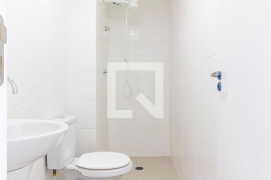 Banheiro de apartamento à venda com 1 quarto, 24m² em Cidade Ademar, São Paulo