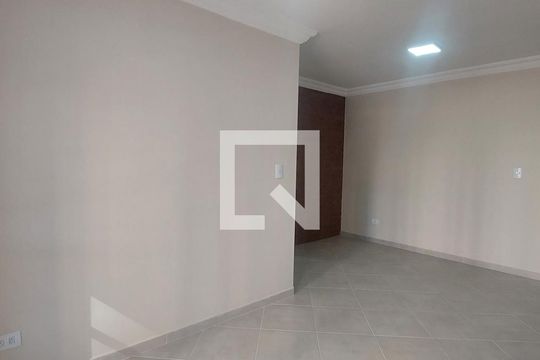 Sala de apartamento para alugar com 2 quartos, 55m² em Jardim do Estádio, Santo André