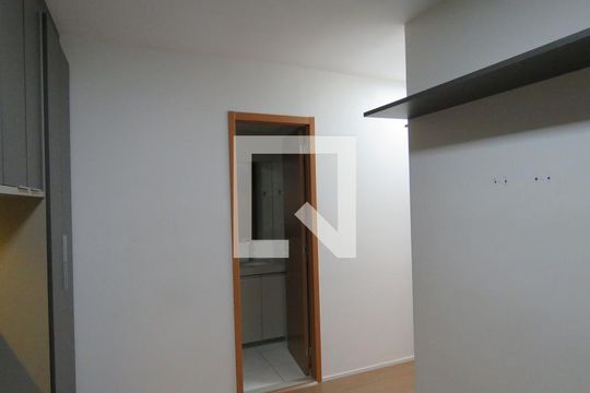Suíte de apartamento para alugar com 2 quartos, 49m² em Setor Faiçalville, Goiânia