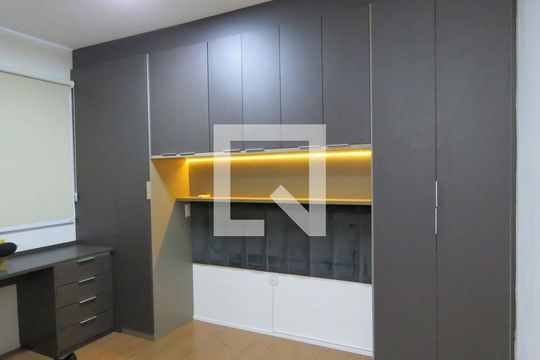 Suíte de apartamento para alugar com 2 quartos, 49m² em Setor Faiçalville, Goiânia