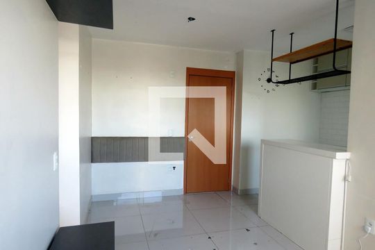Sala de apartamento para alugar com 2 quartos, 49m² em Setor Faiçalville, Goiânia