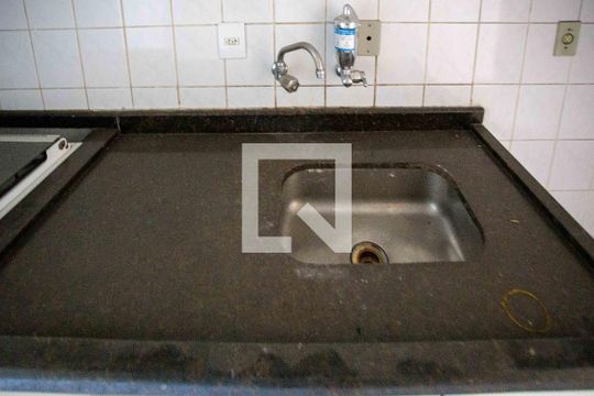 Cozinha de apartamento à venda com 2 quartos, 52m² em Centro, Diadema