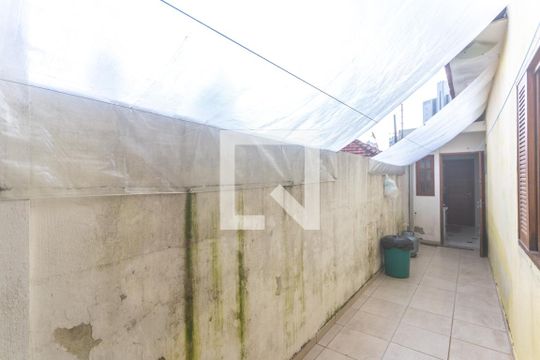 Quintal de casa à venda com 2 quartos, 120m² em Santa Terezinha, São Bernardo do Campo