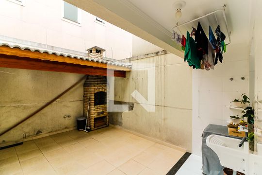 Quintal de casa à venda com 3 quartos, 180m² em Tucuruvi, São Paulo