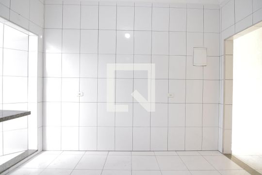 Cozinha de apartamento para alugar com 1 quarto, 40m² em Jardim Filhos da Terra, São Paulo