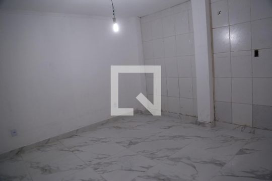 Quarto 2 de casa para alugar com 2 quartos, 110m² em Vila Cavaton, São Paulo
