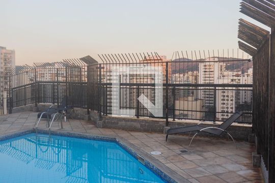 Área comum - Piscina de apartamento para alugar com 3 quartos, 112m² em Icaraí, Niterói