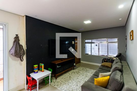 Casa à venda com 3 quartos, 200m² em Parque Sao Domingos, São Paulo
