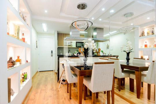 Sala de apartamento à venda com 2 quartos, 61m² em Jardim Aida, Guarulhos
