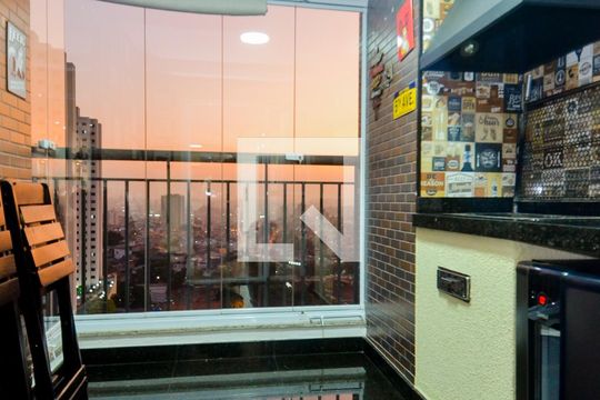 Varanda gourmet de apartamento à venda com 2 quartos, 61m² em Jardim Aida, Guarulhos
