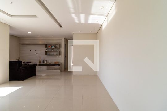Apartamento para alugar com 2 quartos, 70m² em Água Branca, São Paulo